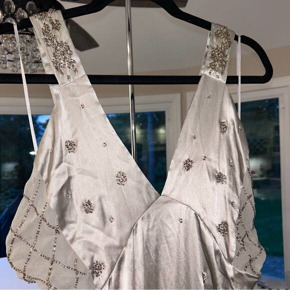 Zara Women’s Satin Dress with Embroidery Limited Edition Size M NWT - Picture 12 of 16